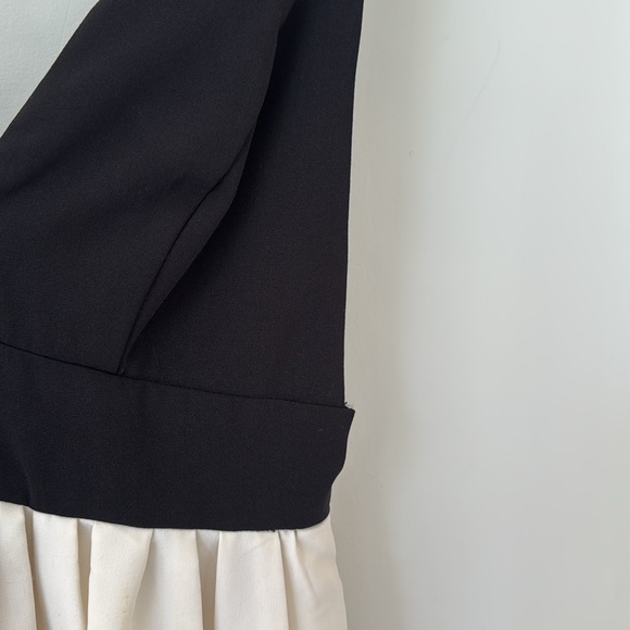 Jill Jill Stuart Gown w/Plunging Neckline Gown Size 0 - Picture 4 of 11